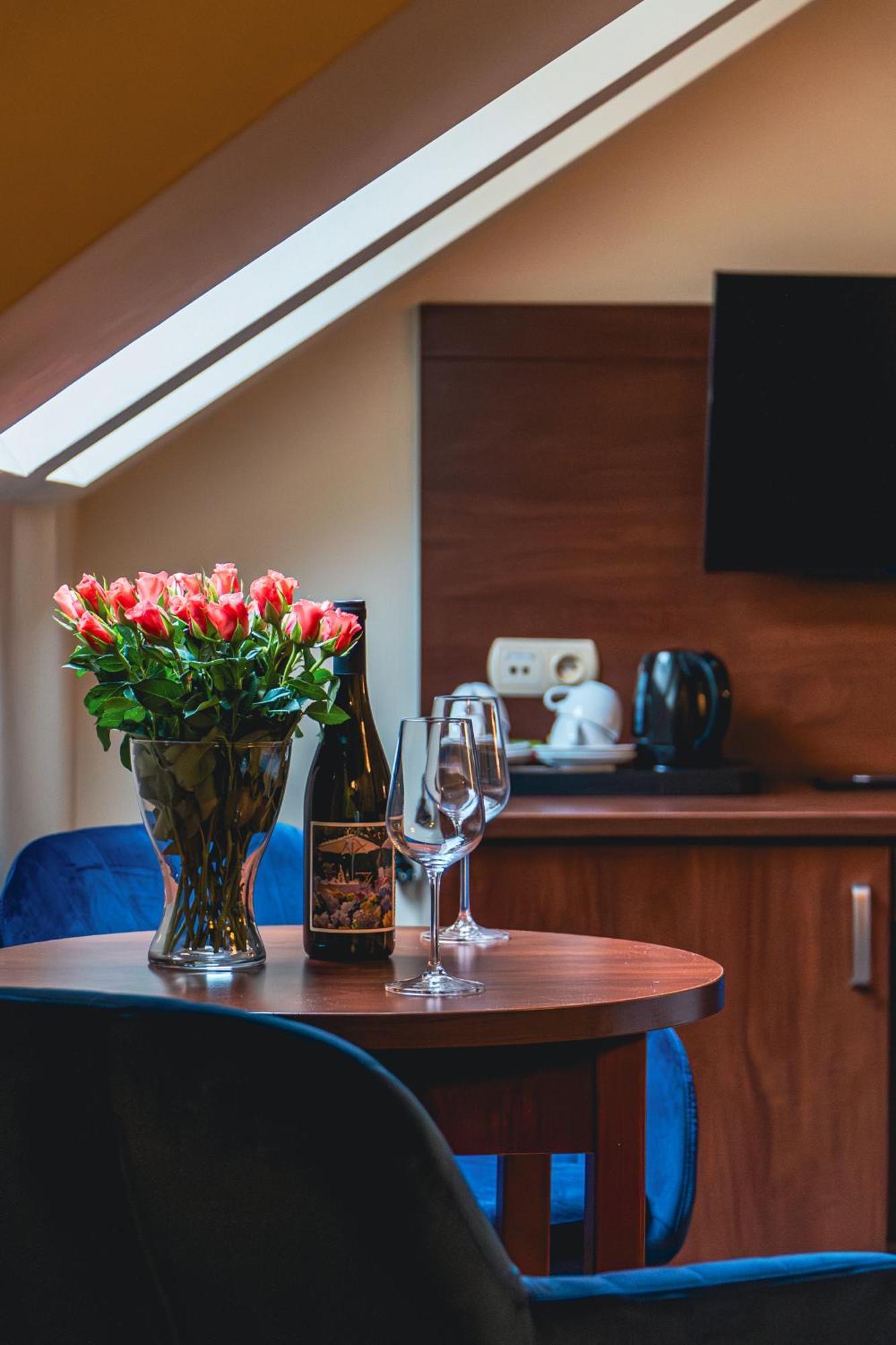 Nad Borkiem Hotell Kosarzyn  Exteriör bild