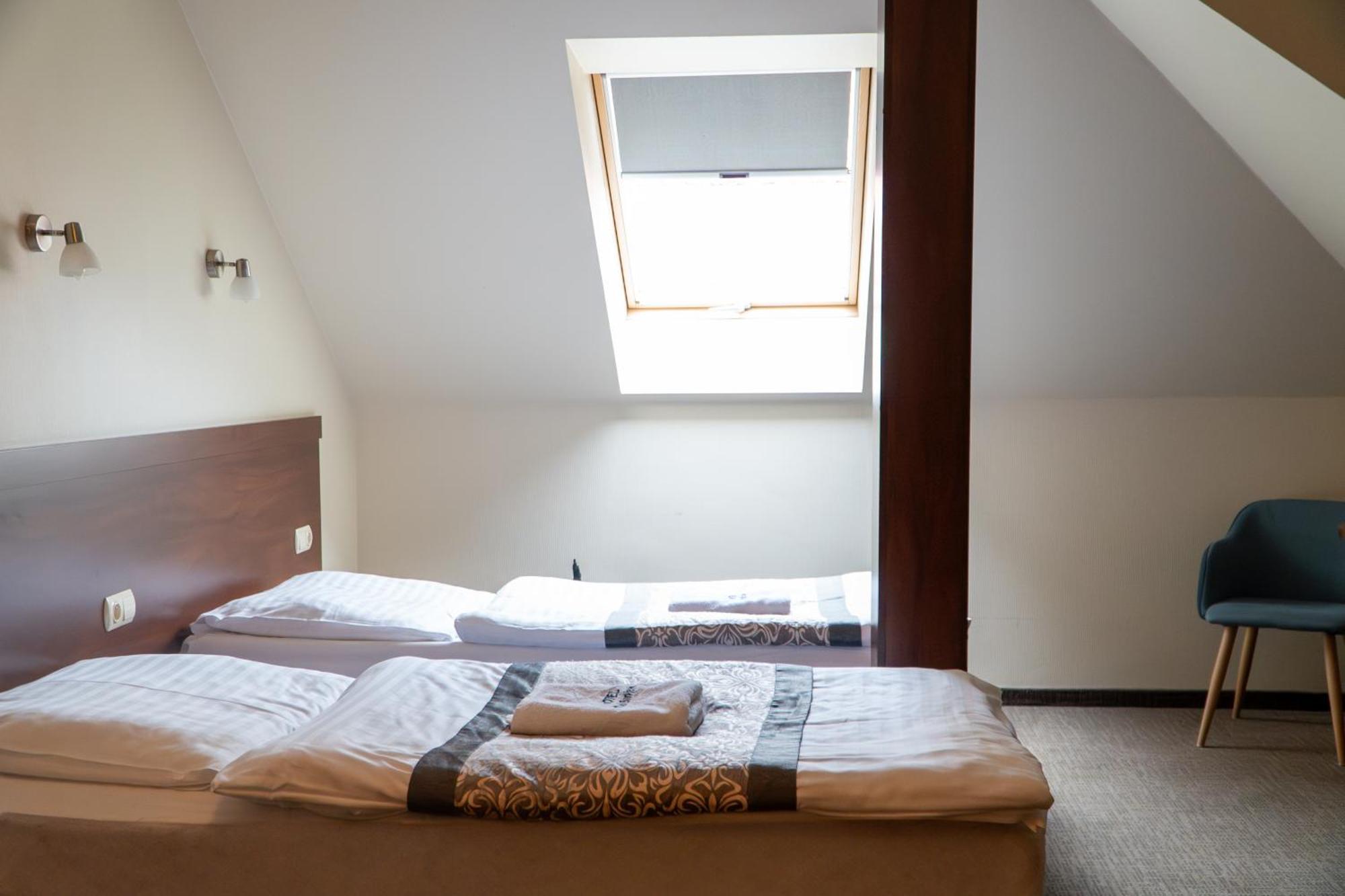 Nad Borkiem Hotell Kosarzyn  Exteriör bild
