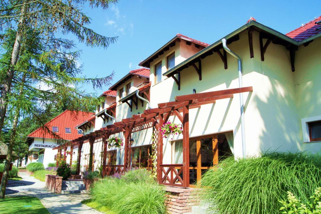 Nad Borkiem Hotell Kosarzyn  Exteriör bild