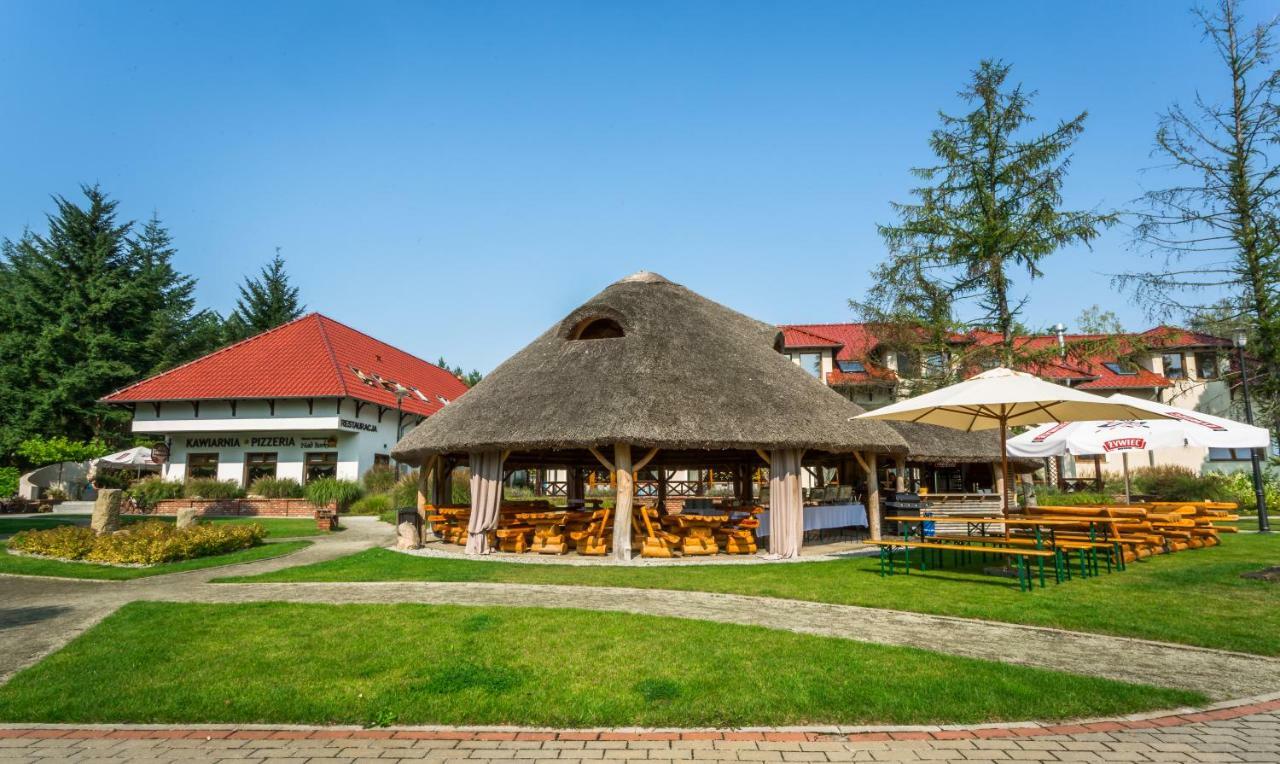 Nad Borkiem Hotell Kosarzyn  Exteriör bild